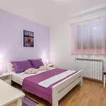 Cozy In Apartmán Kostrena