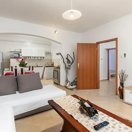 2 Bedroom Cozy In Apartman